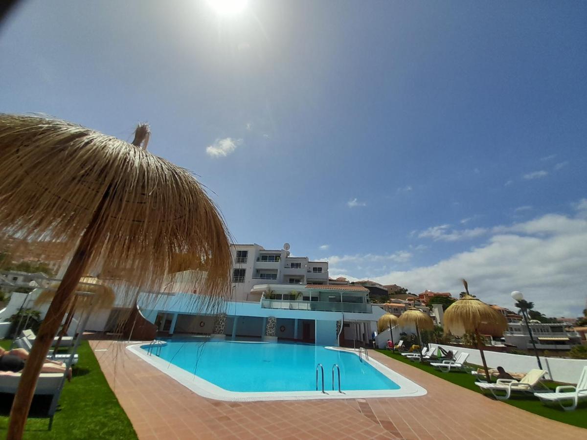 Apartments Island Village Heights Адехе Экстерьер фото