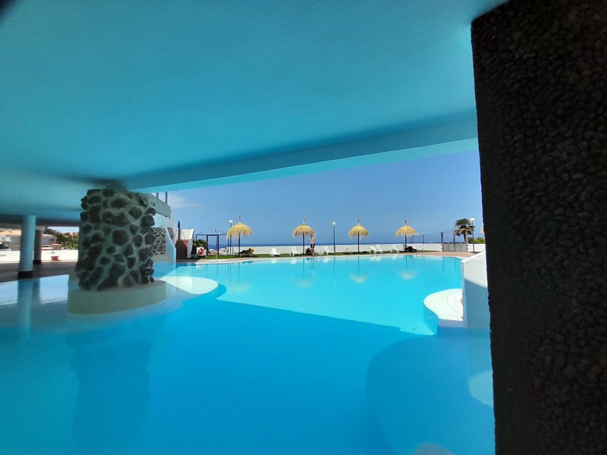Apartments Island Village Heights Адехе Экстерьер фото