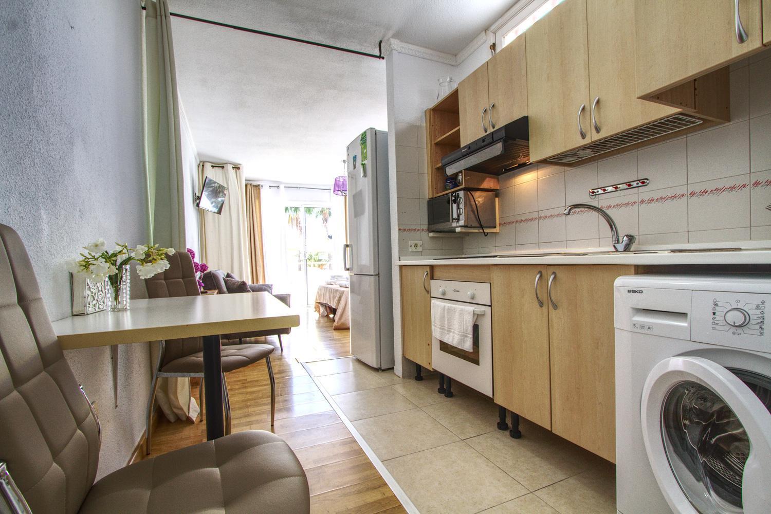 Apartments Island Village Heights Адехе Экстерьер фото